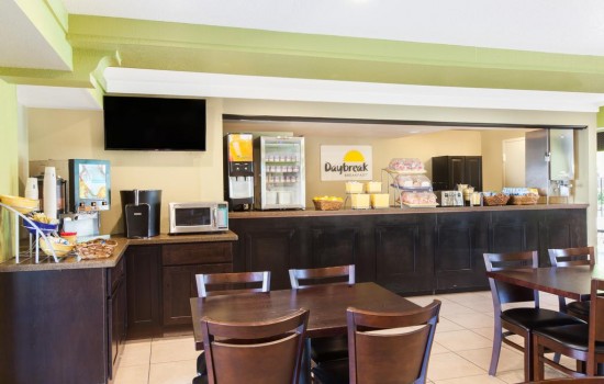 Days Inn by Wyndham San Jose Milpitas - Breakfast Items